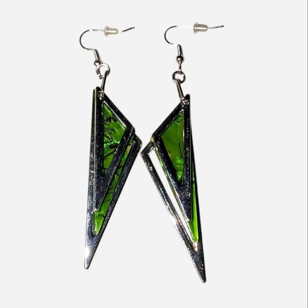 $2 with $5+ bundle•Geometric Green and Silver Earrings